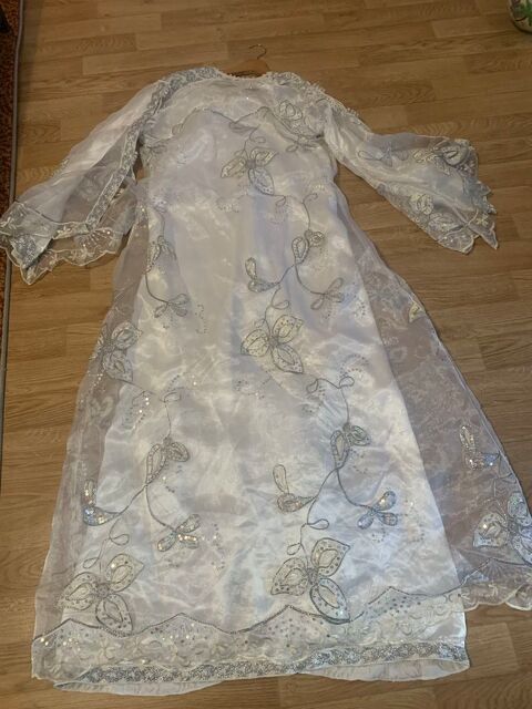 Caftan à  vendre 55 Loupiac (33)