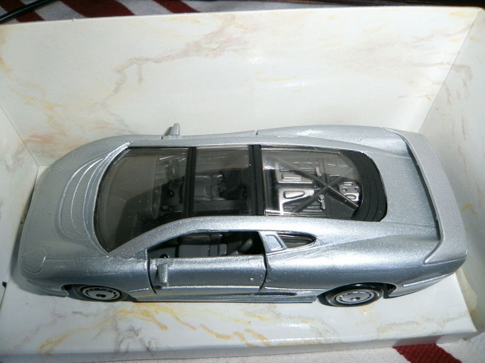 jaguar XJ220 Jeux / jouets
