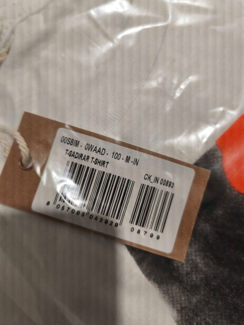 Lot de v&ecirc;tements neufs de diff&eacute;rentes tailles (Diesel, Jeans Cimarron, Wild Woman) Vêtements