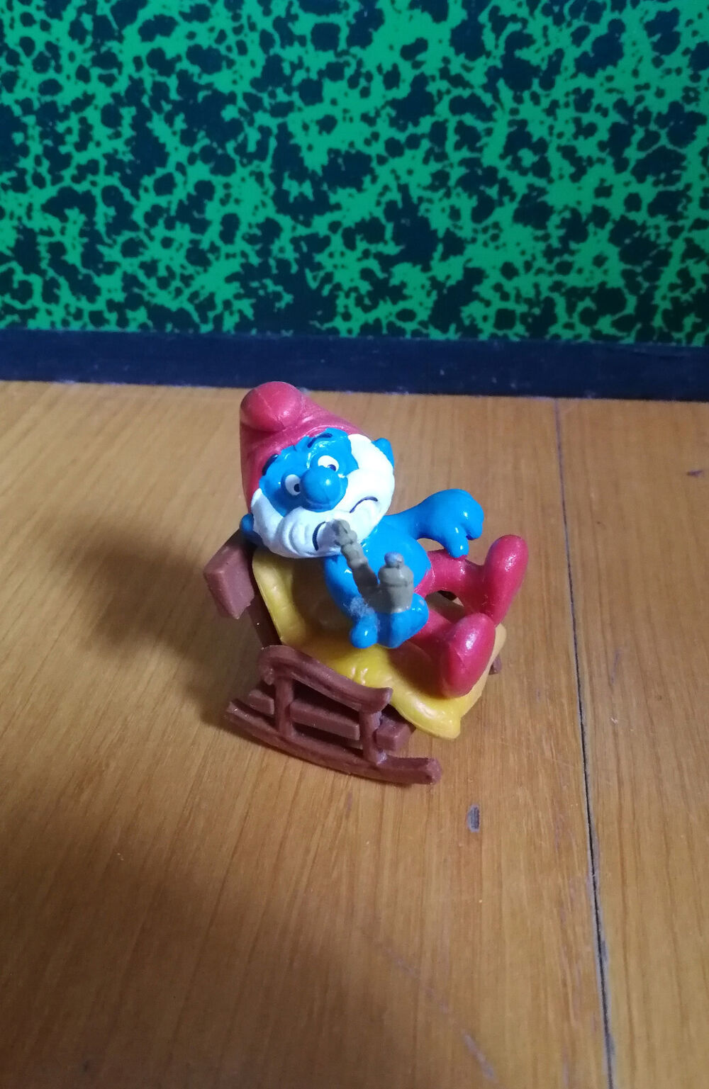 Le Grand Schtroumpf sur son fauteuil &agrave; bascule- Schleich Jeux / jouets