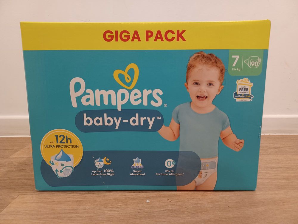Couches PAMPERS GIGAPACK- Baby-dry -Cartons de couches NEUFS Pu�riculture