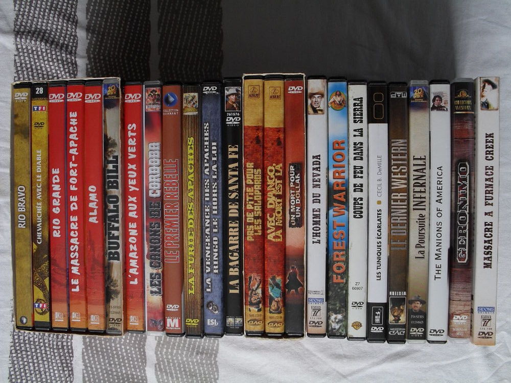 Lot 24 dvd westerns cowboy indien far west DVD et blu-ray