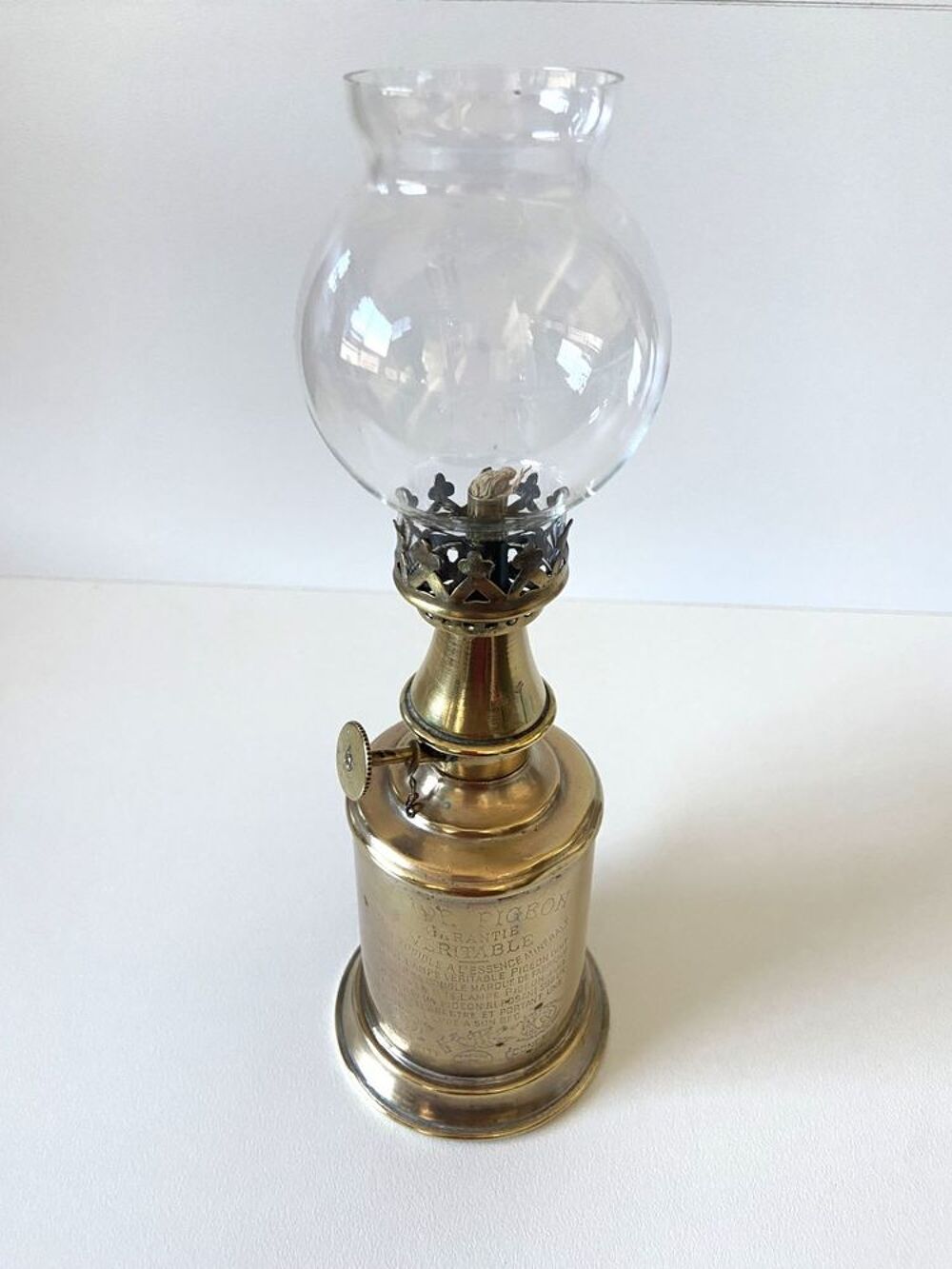 Ancienne Lampe Olympe &agrave; Essence "Pigeon" Art Nouveau 1885 