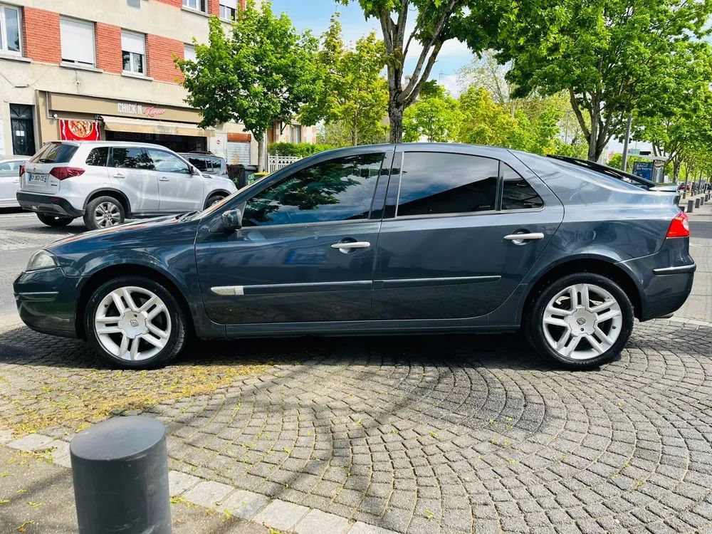 Laguna II Laguna 2.0 dCi 175 FAP GT 2006 occasion 78800 Houilles