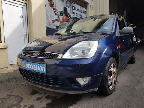 Annonce voiture Ford Fiesta 3990 