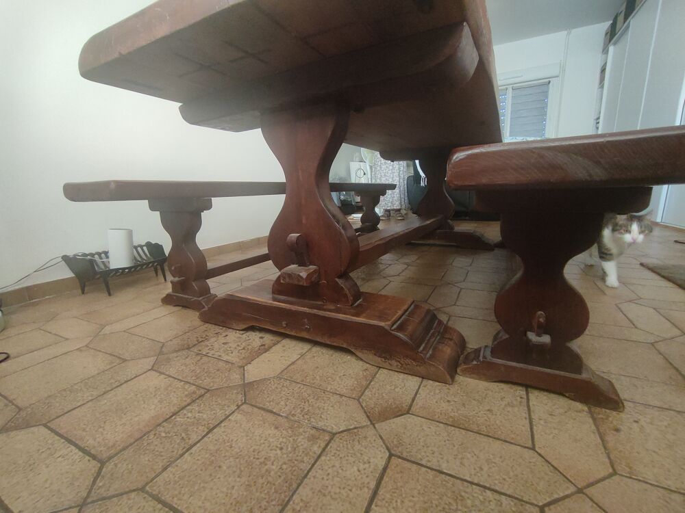 Table monast&egrave;re Meubles