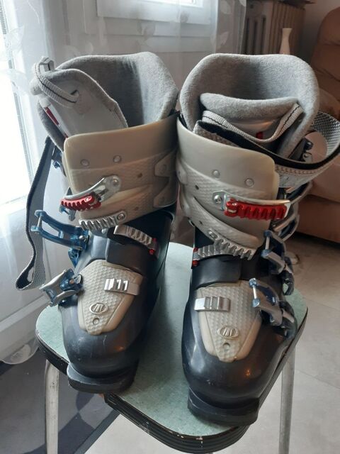 Chaussures TECNICA pour ski femmes 20 Paray-Vieille-Poste (91)