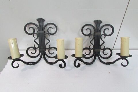 Paire d'appliques fer forgé 2 feux 140 Montrouge (92)