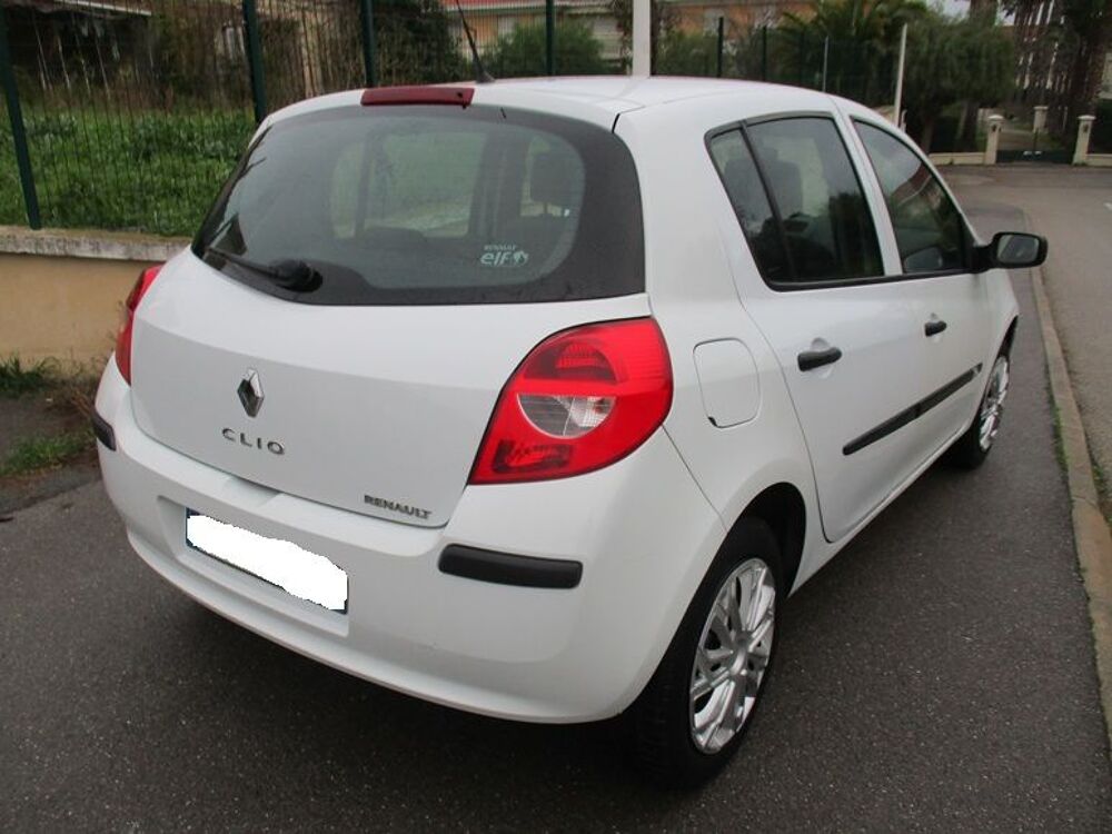 Clio III Clio 1.2 16V 75 Expression 2007 occasion 06600 Antibes