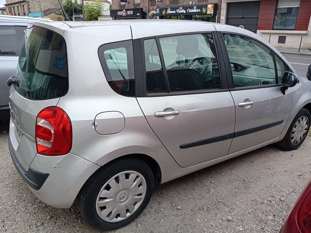 Grand Modus TCE 100 eco2 Expression 2008 occasion 92400 Courbevoie