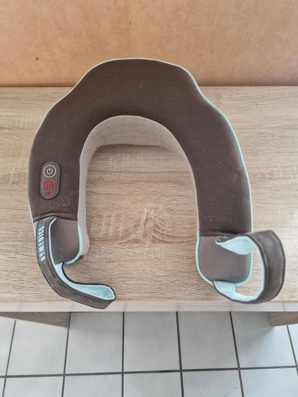 Masseur chauffant nuque et &eacute;paule Electroménager