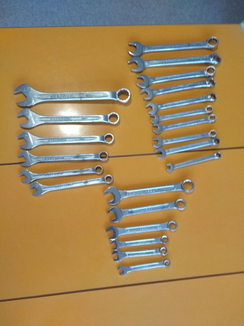 CLES A OEIL ET PLATE L'AUTRE COTE . Bricolage