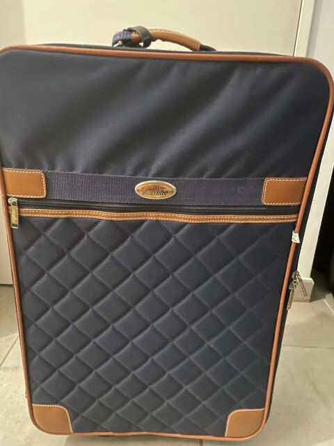 Valise Easyline bleu marine Le Cannet (06)