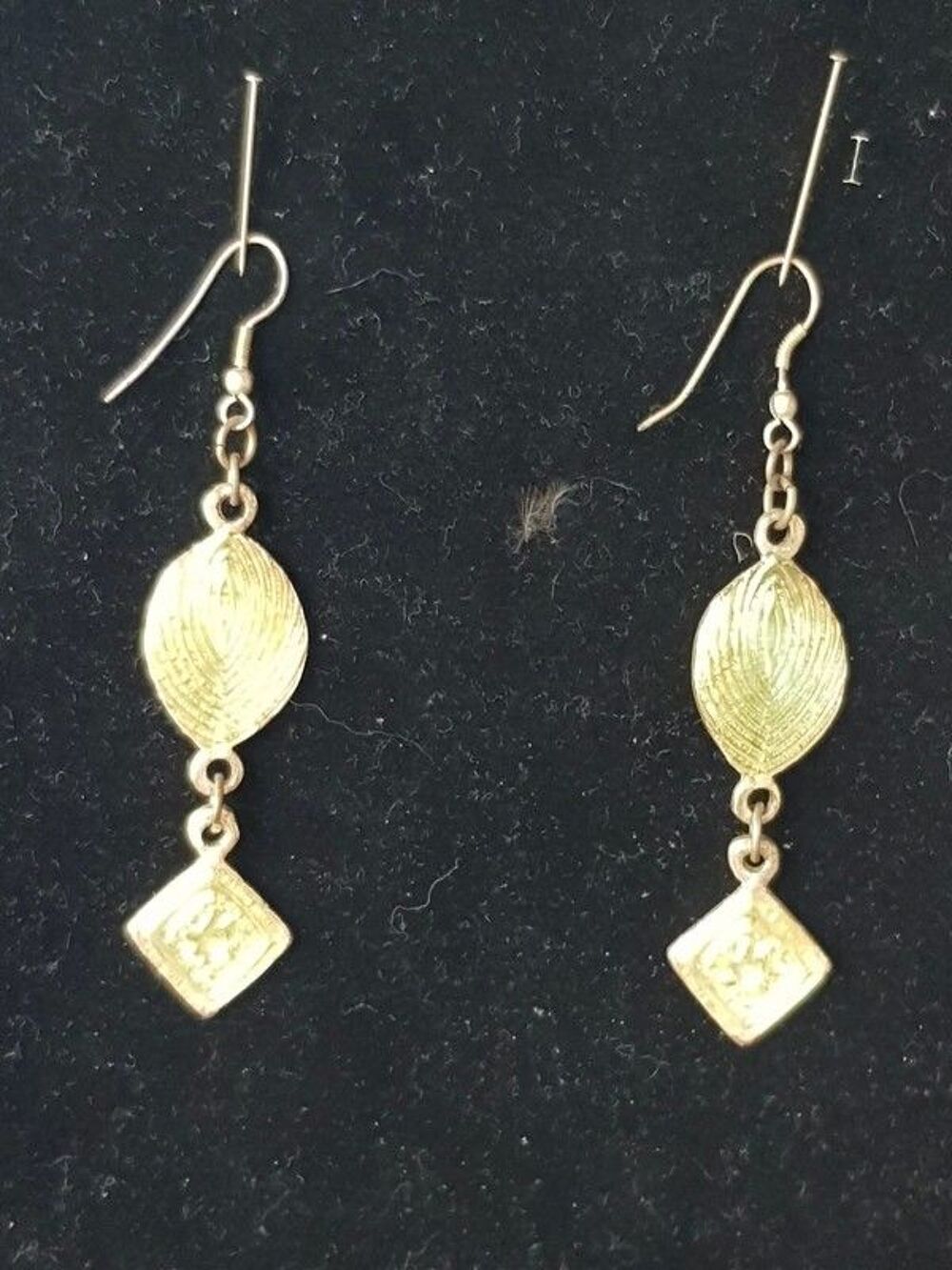Boucles d oreilles pendantes doubles vertes nacr&eacute; sur une fa Bijoux et montres
