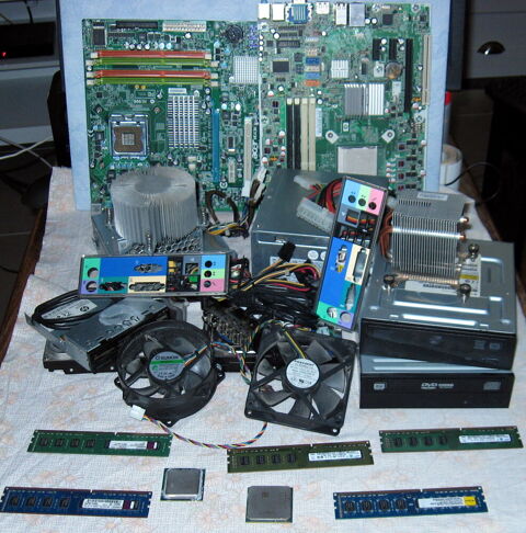 informatique lot en bon etat. Wattrelos (59)