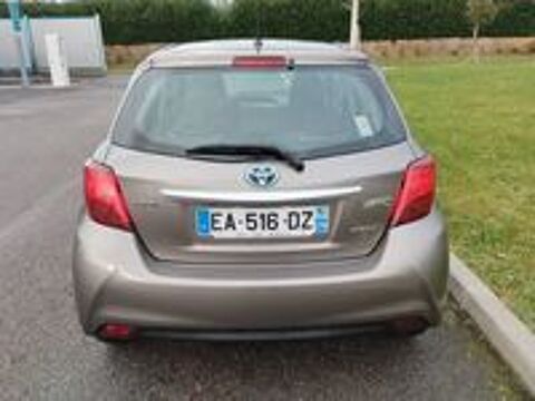 Yaris Hybride 100h Attitude 2016 occasion 28260 Le Mesnil-Simon