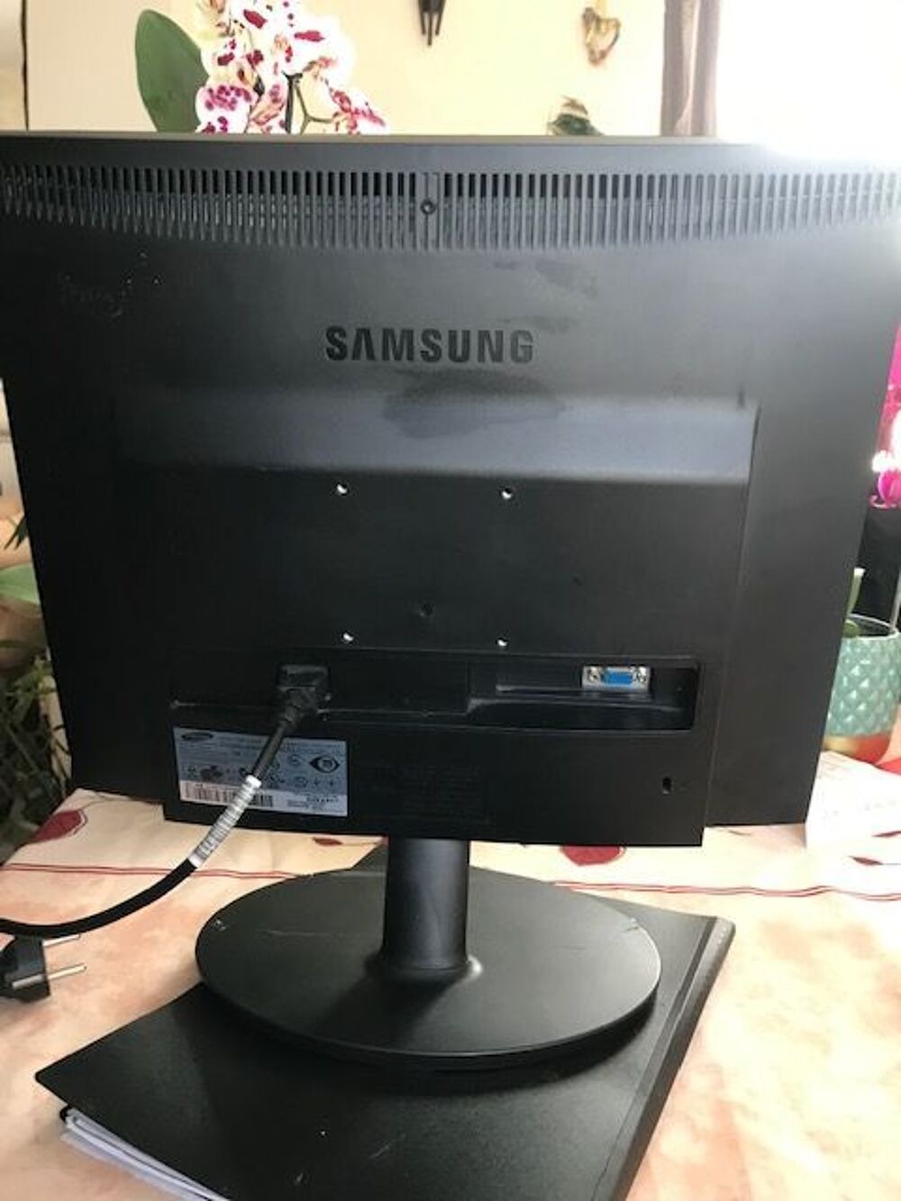 ECRAN SAMSUNG 19 pouces Matériel informatique