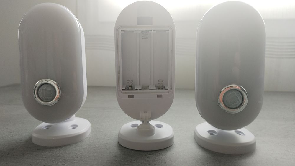 Lot de 3 Balises LED (Neuves) avec D&eacute;tecteur de Mouvement Décoration