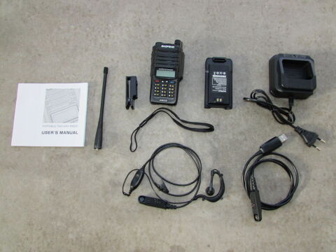 Radio Talkie Walkie Baofeng UV-9R plus Penol (38)