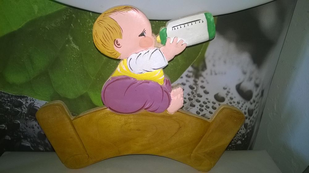 Plaque de porte b&eacute;b&eacute;
En bois
Neuf
A personnaliser sois en Décoration