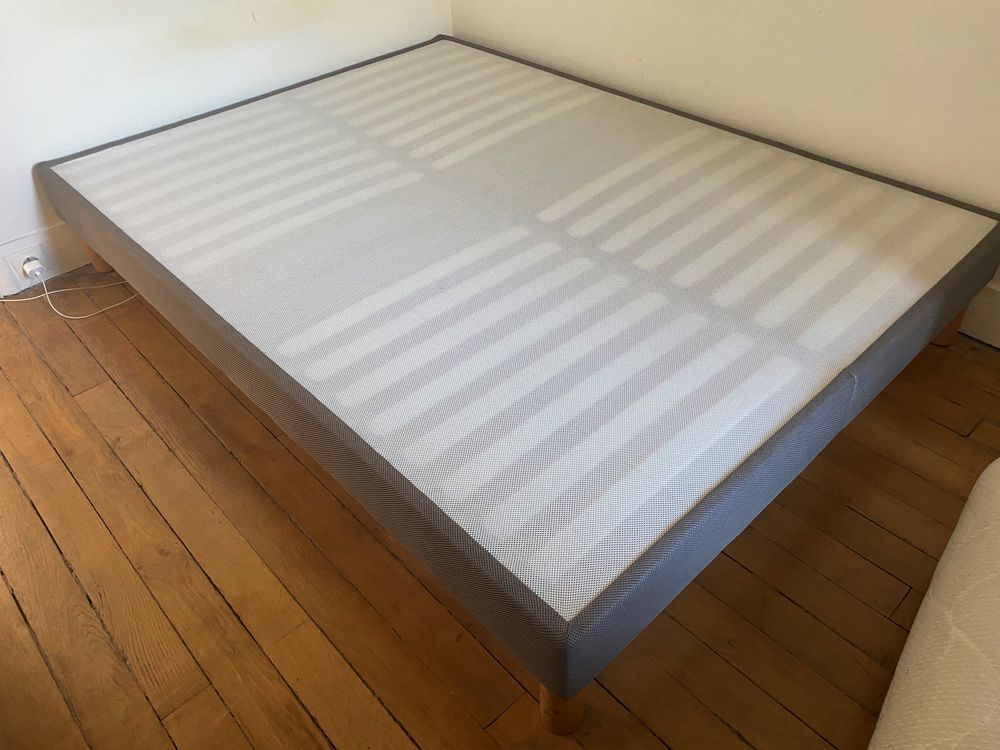 Lit sommier (140 X 190) Meubles