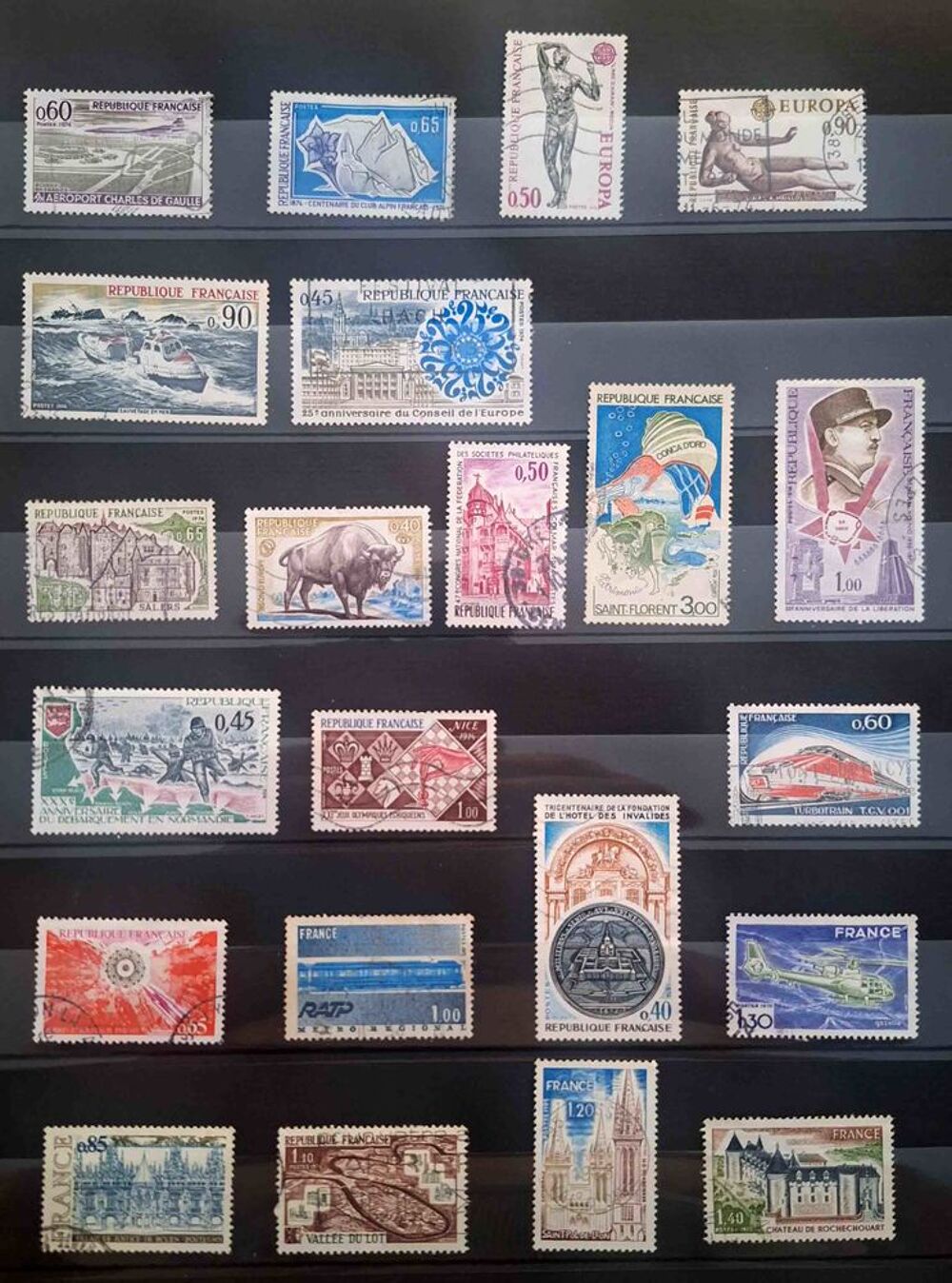 S&eacute;rie de timbres de collection de France E 