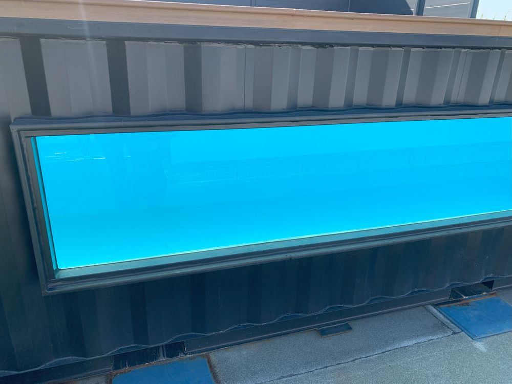 Piscine Container avec hublot vitr&eacute; Jardin