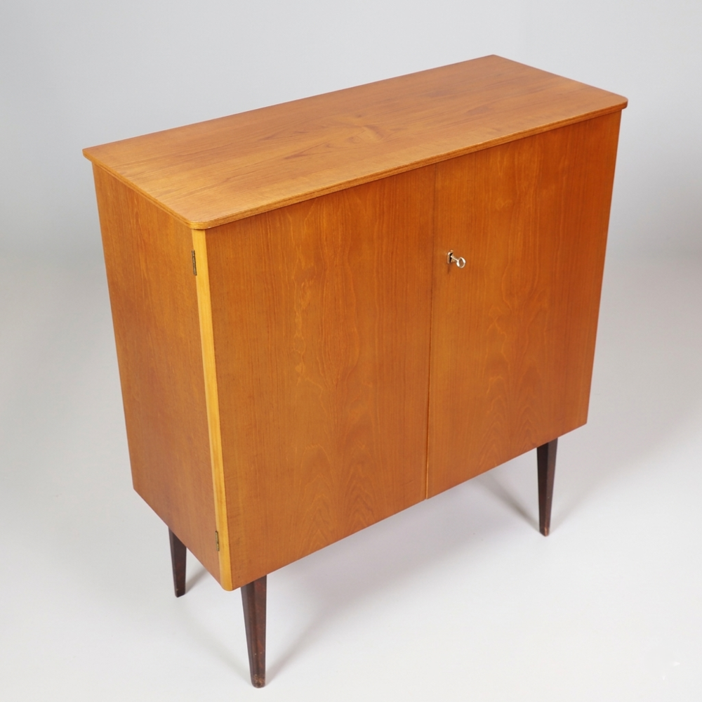 Buffet vintage scandinave, Su&egrave;de, ann&eacute;es 50 Meubles