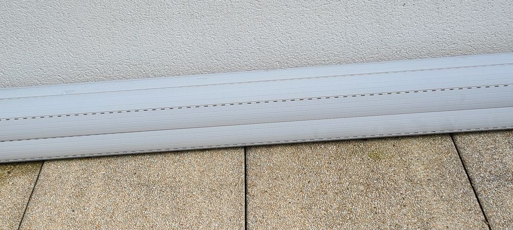 Lames de volets PVC d'occasion. Bricolage