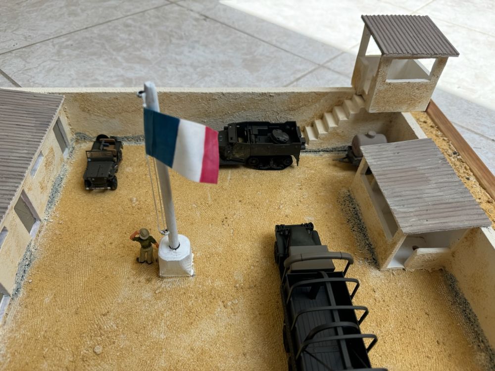 Maquette militaire artisanale 