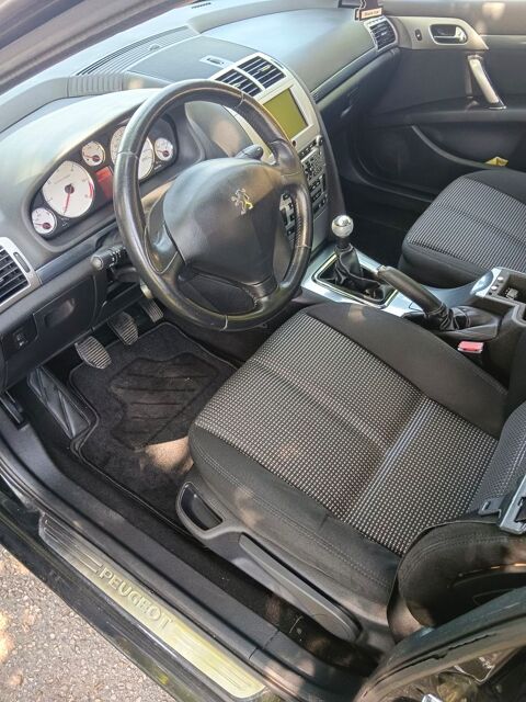 Peugeot 407 1.6 HDi 16V 110ch FAP Confort Pack