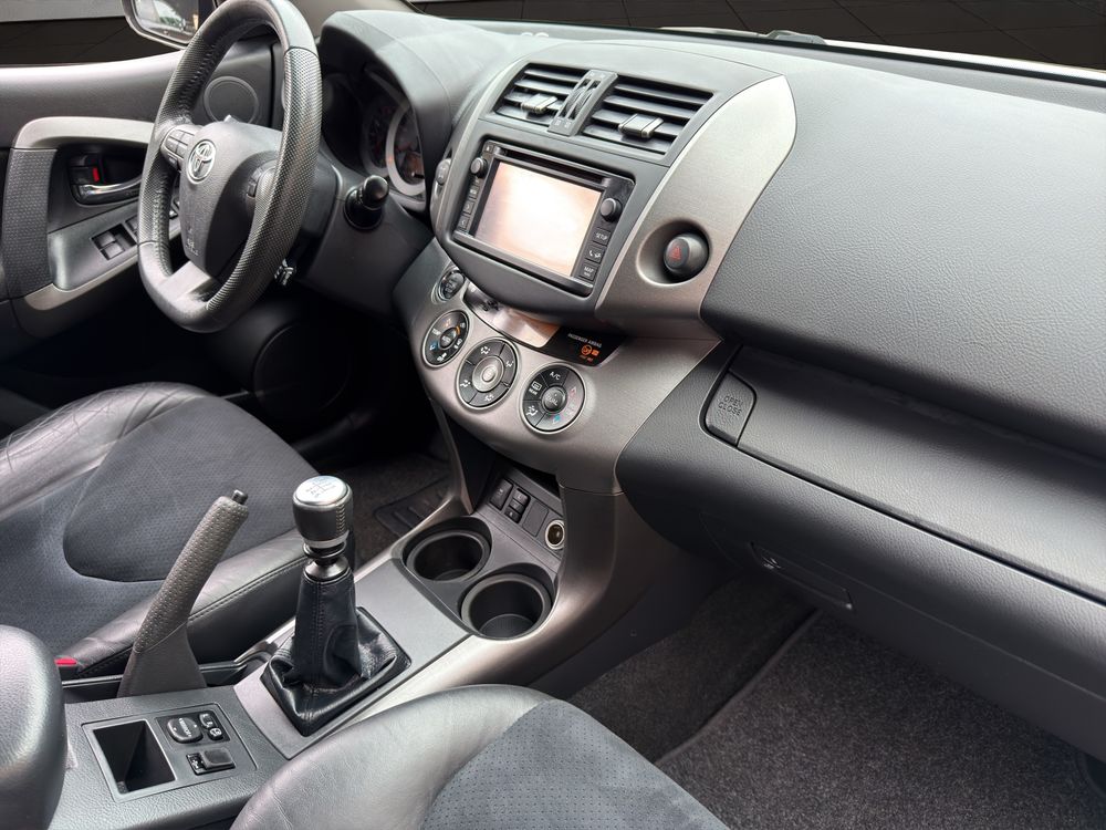 RAV 4 RAV4 RC 150 D-4D 2WD Lounge 2013 occasion 93390 Clichy-sous-Bois