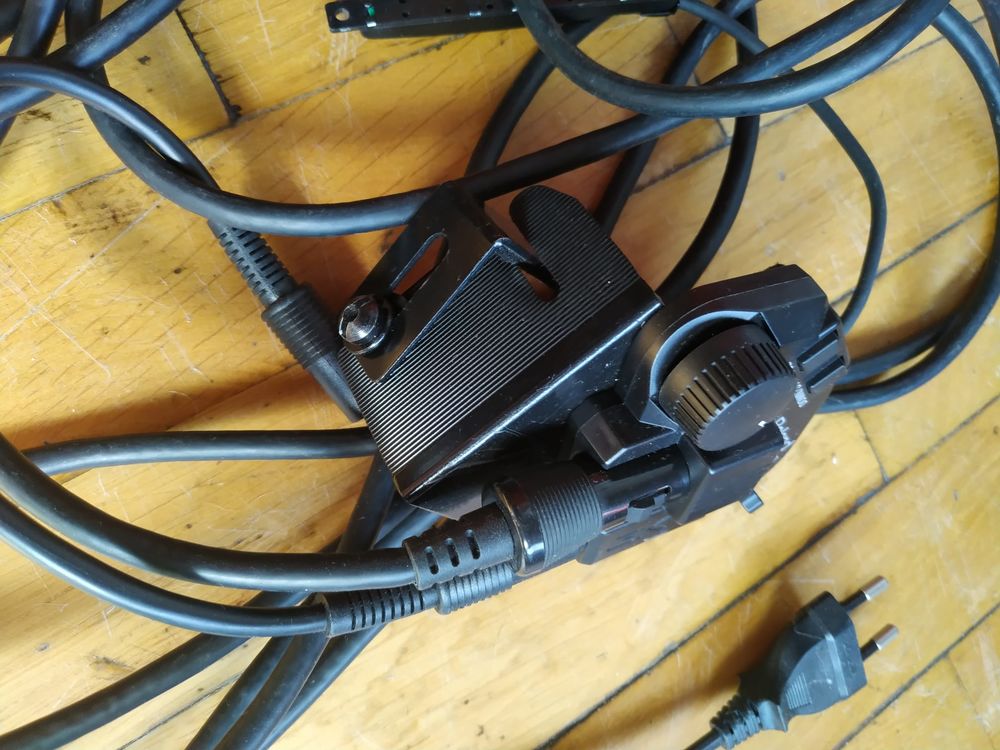 Roland GR 55 + pickup GK3 Audio et hifi