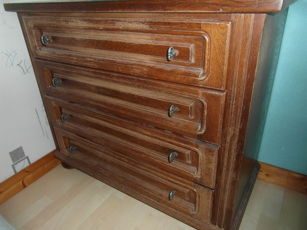 COMMODE EN CHENE Meubles