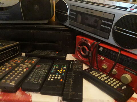          RADIOS CASSETTES CD.. ET DIVERS  1 Diors (36)