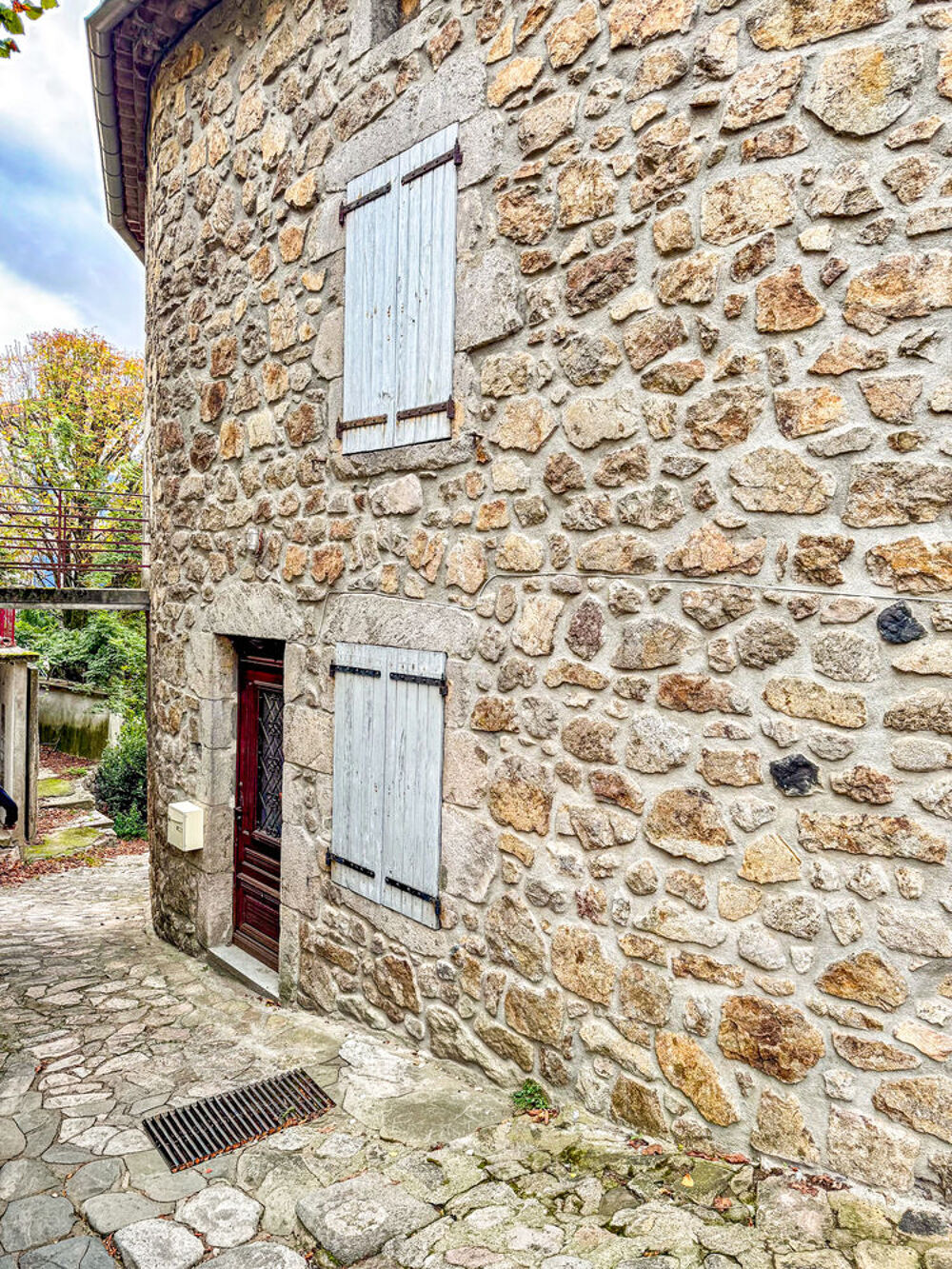 Maison 4 pièces 102 m² · à Antraigues-sur-Volane · 102 m² · 220 000 €