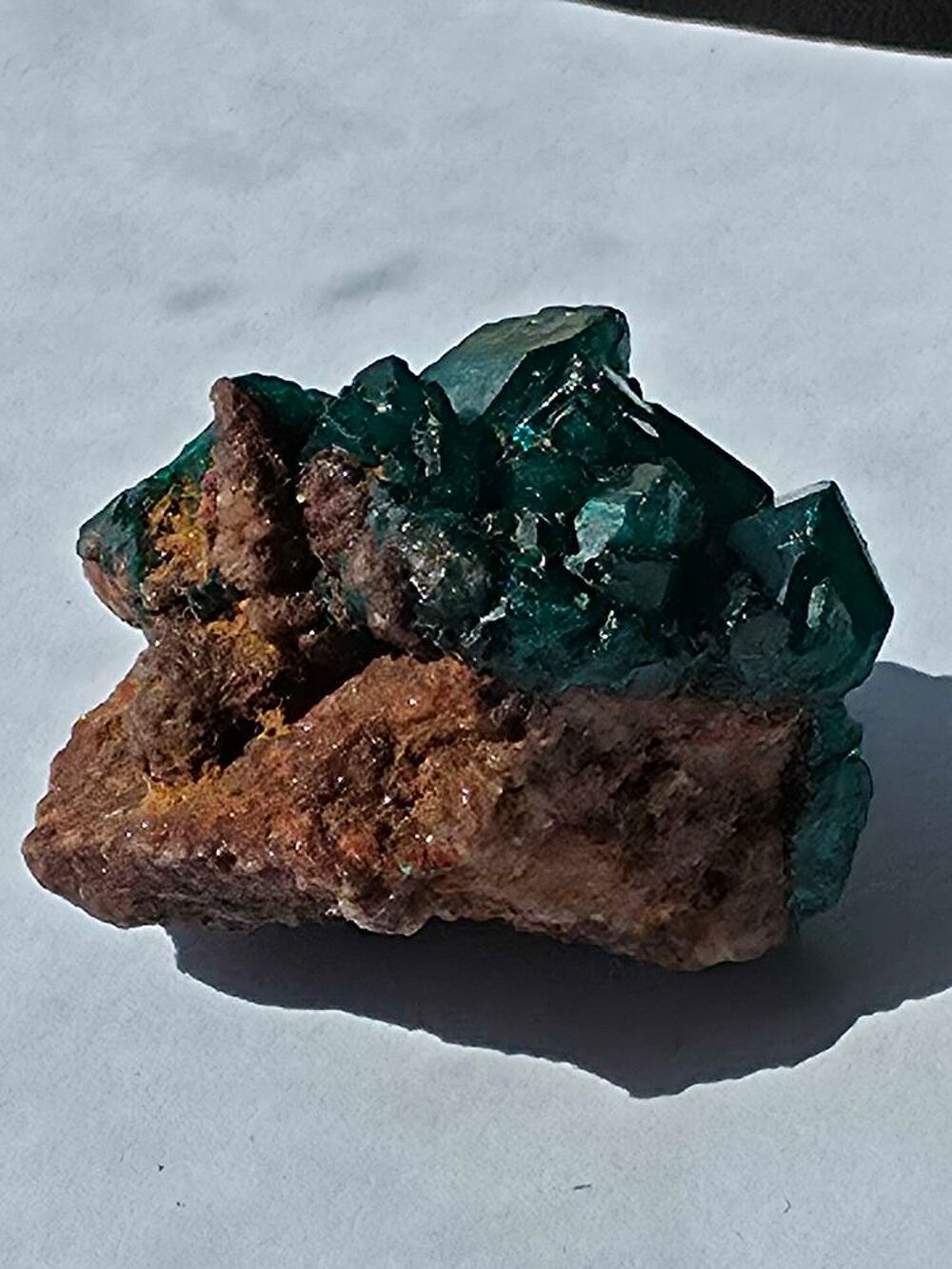 Min&eacute;ral Dioptase brute sur matrice-Katanga, RDC-16g 