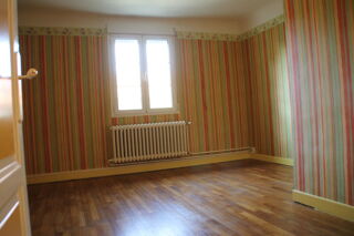  Appartement à louer 5 pièces 135 m²