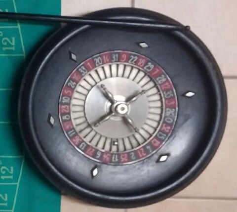 Ancienne roulette de casino La Côte-Saint-André (38)