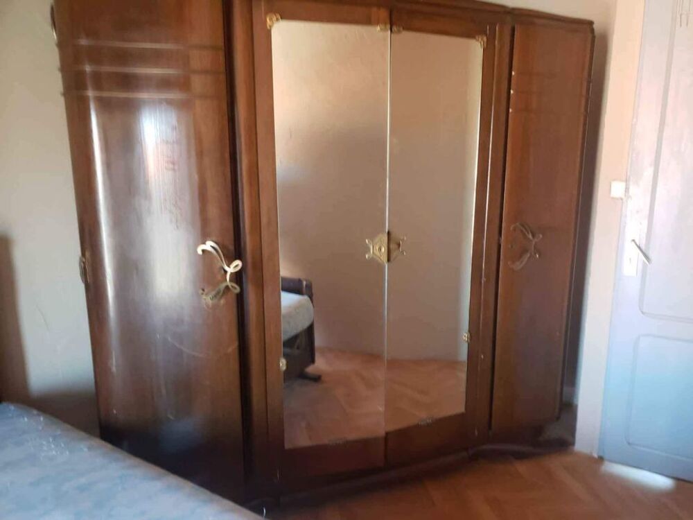Chambre en bois massif (lit + sommier+matelas+armoire+chevet Meubles