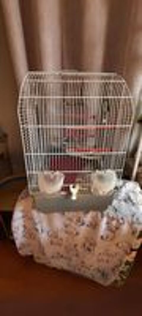   TRES GRANDE CAGE  