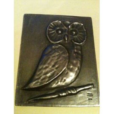 Chouette en relief sur plaque en �tain massif. 70 Bosc-le-Hard (76)