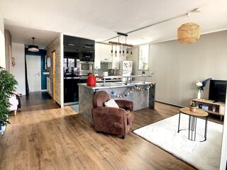  Appartement à louer 3 pièces 74 m²