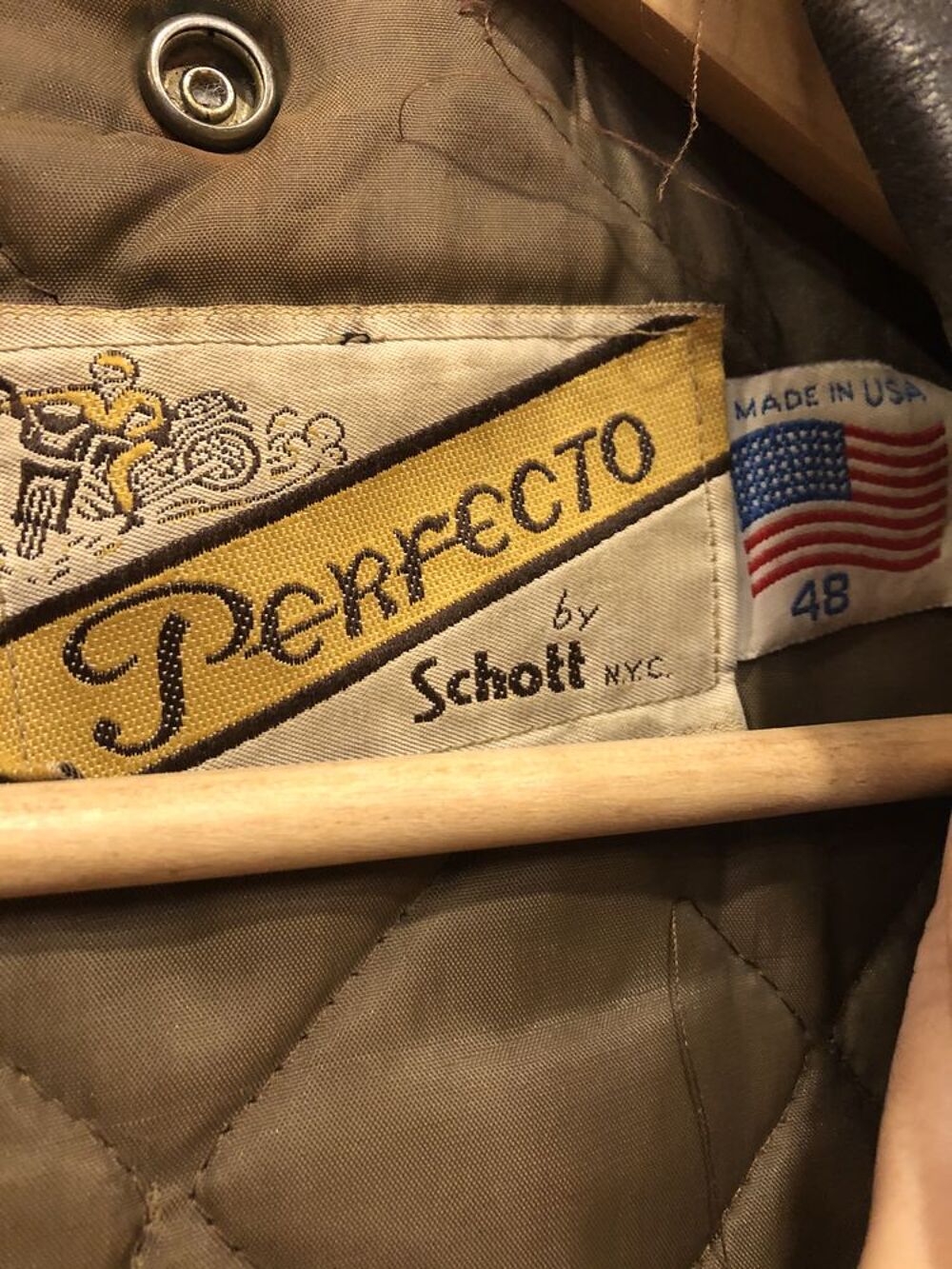 V&eacute;ritable perfecto Schott de 1989 marron Vêtements