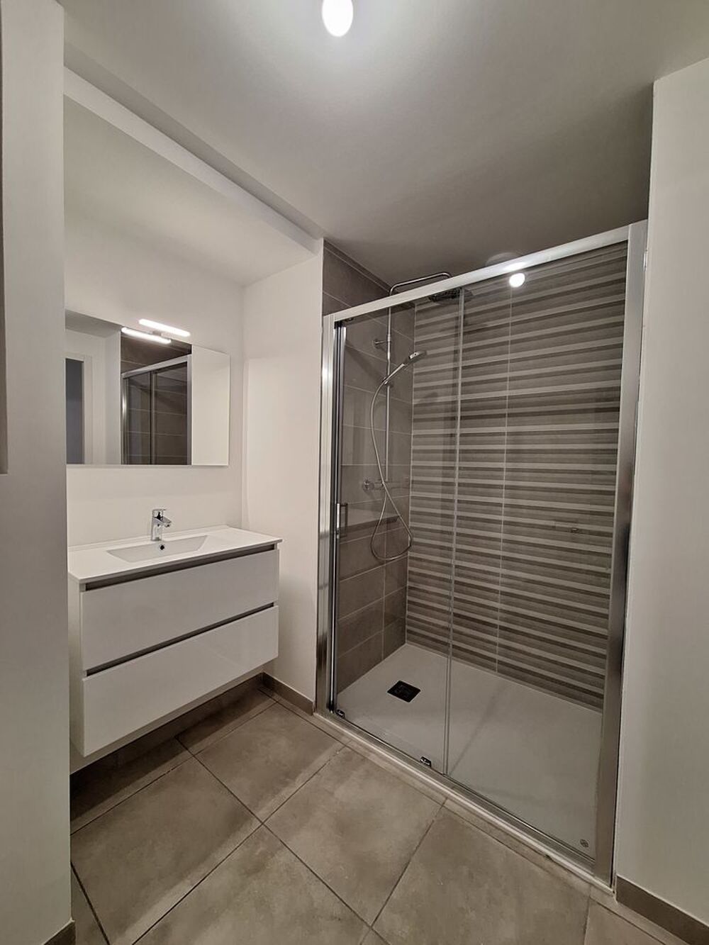 Location Appartement Studio comme neuf à Vulbens Vulbens