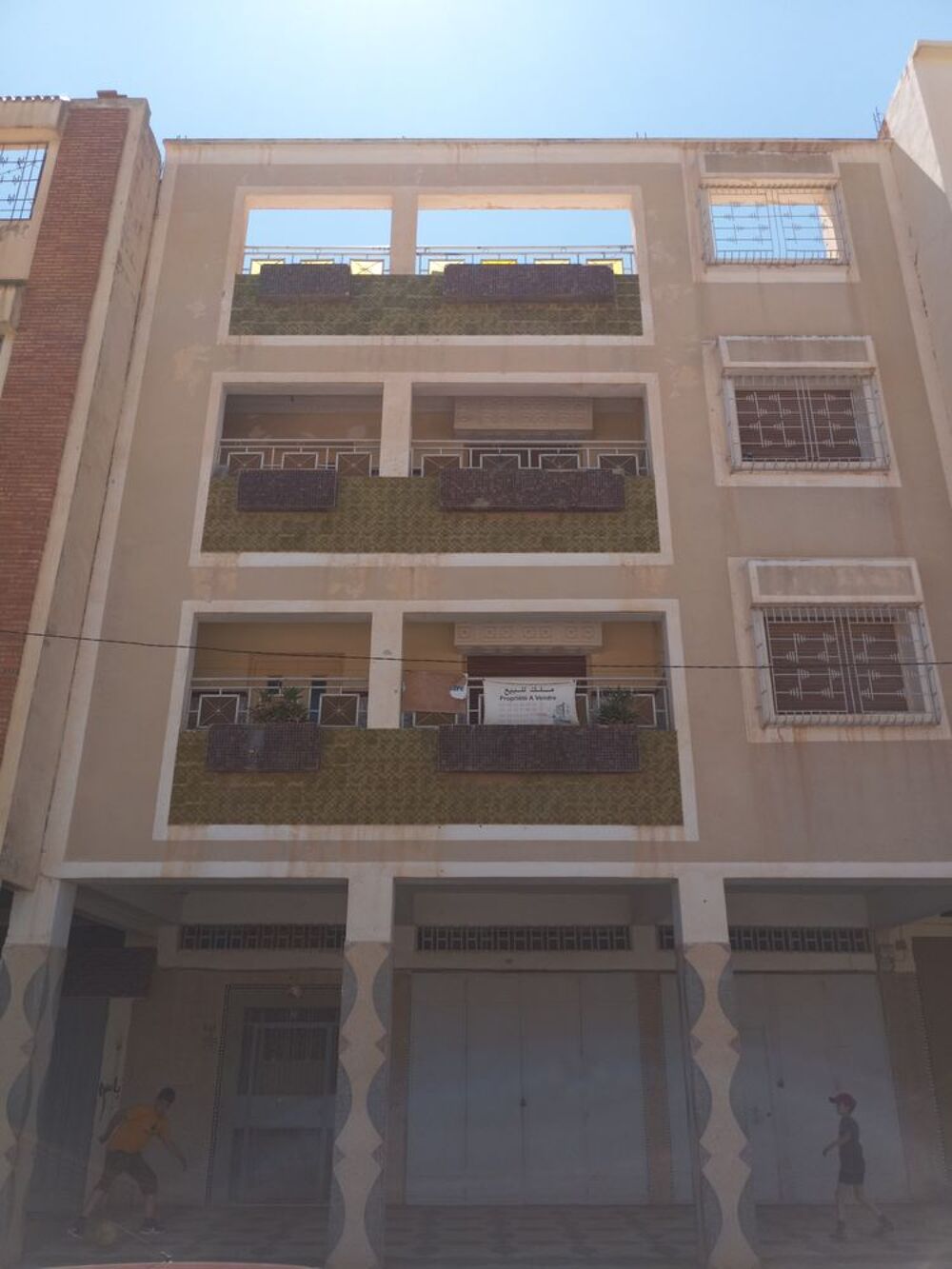 Vente Immeuble immeuble R+2-2 facades Oujda, maroc (Maroc)