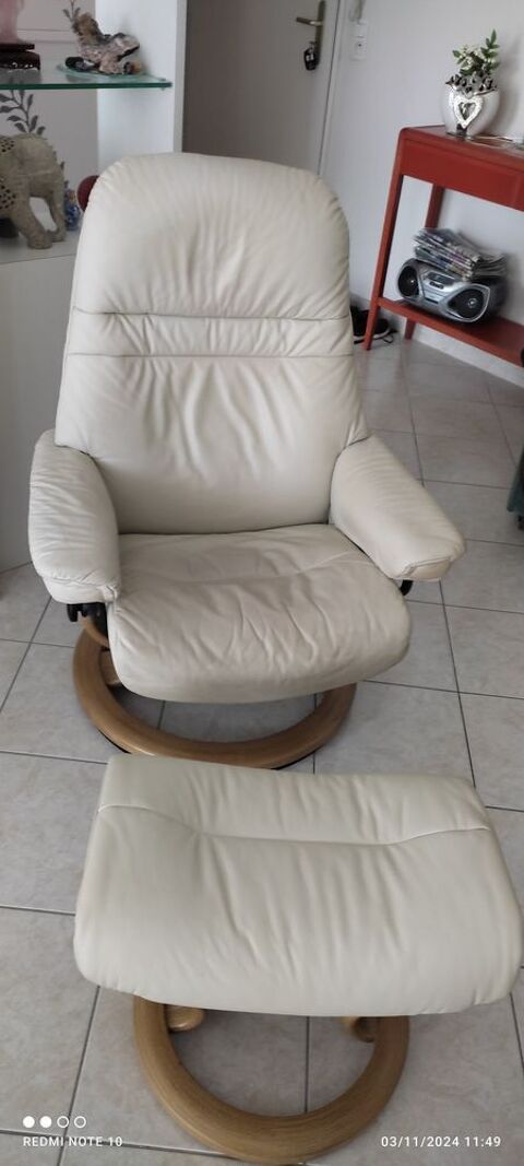 Fauteuil relax Stressless avec repose pieds trs bon tat 0 Troyes (10)