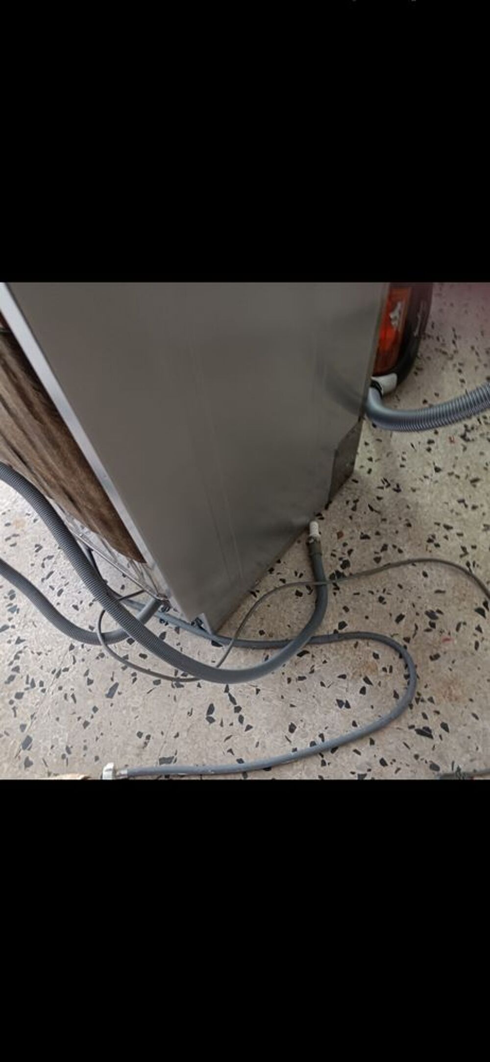 tr&egrave;s bon lave-vaisselle Candy couleur anthracite quasi neuf Electroménager