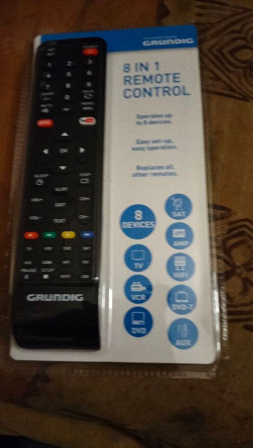 T&eacute;l&eacute;commande universelle grundig 8 en 1 neuf Audio et hifi