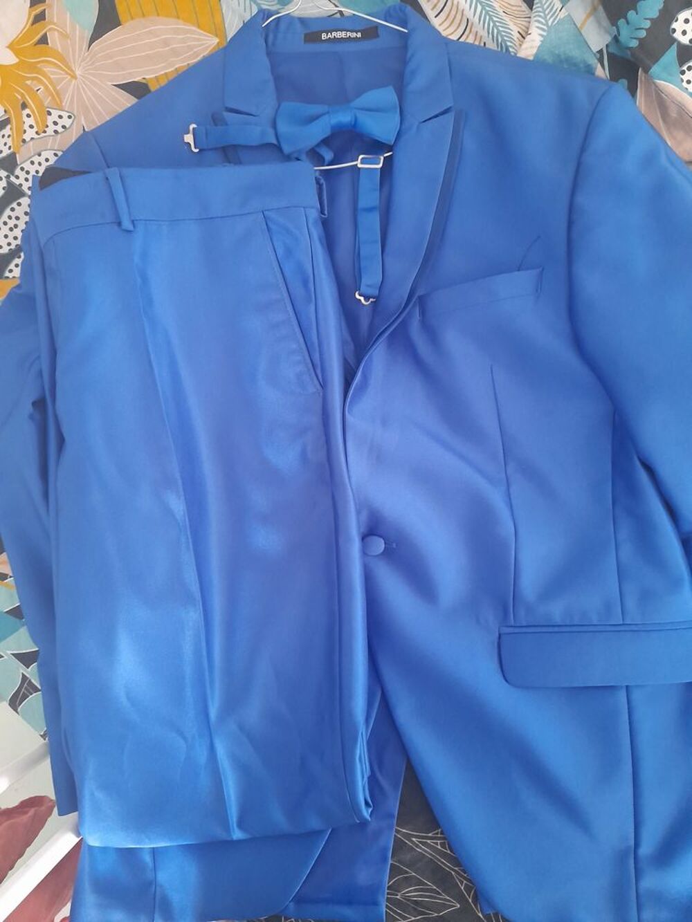 Costume homme
Vêtements
